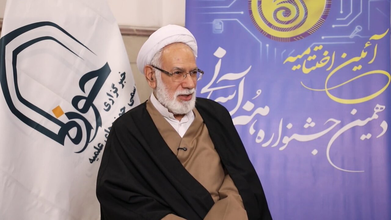 طلاب به عرصه‌های جدید هنری ورود کنند