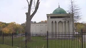 Toronto Mosque Increases Security After Threats Ahead of Ramadan