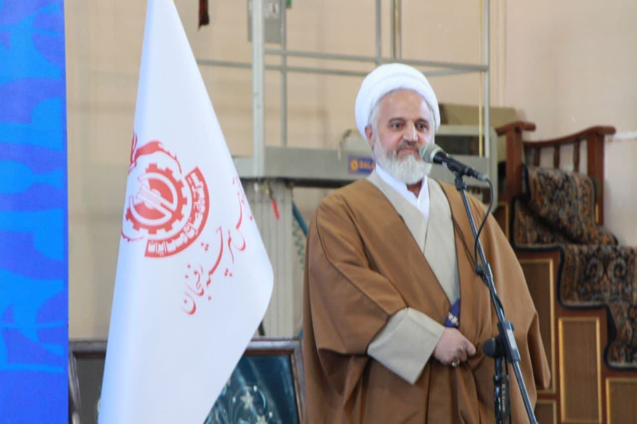 معرفی برگزیدگان دهمین دوره مسابقه ملی حفظ قرآن «سرچشمه» در رفسنجان