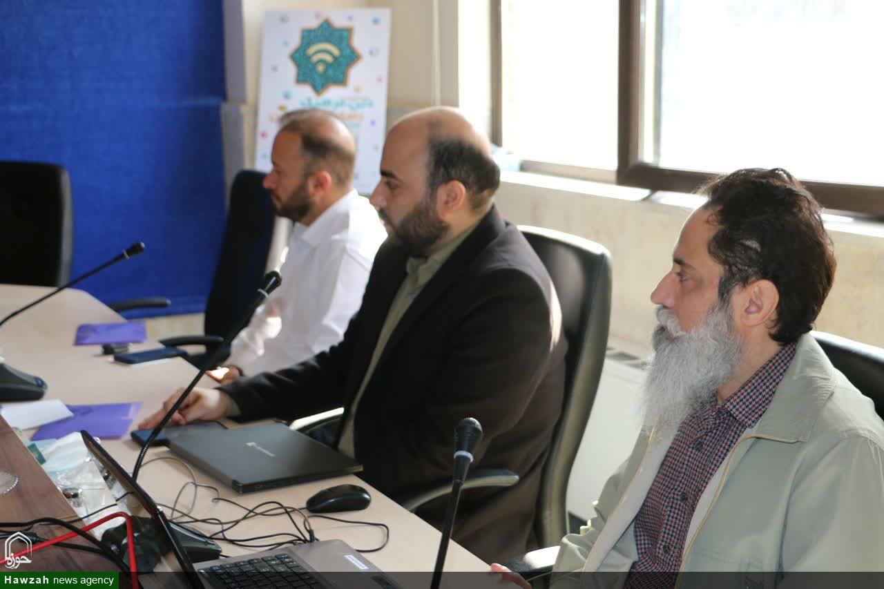 نشست مدیران روابط عمومی مراکز علمی استان قم در دومین همایش «دین، فرهنگ و رسانه‌های نوین»