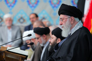 تصاویر/ پہلی رمضان المبارک کو رہبرِ انقلاب اسلامی کی موجودگی میں محفلِ قرآنی کا انعقاد