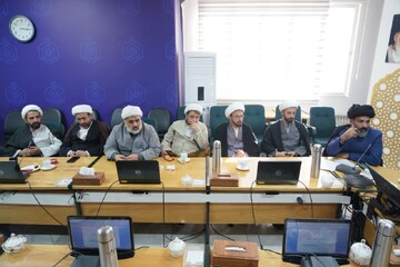 تصاویر / جلسه هماهنگی و برنامه ریزی اعزام مبلغان بومی، اعزامی از قم و مفسران طرح ضیافت الهی به بقاع متبرکه و اماکن مذهبی استان قزوین