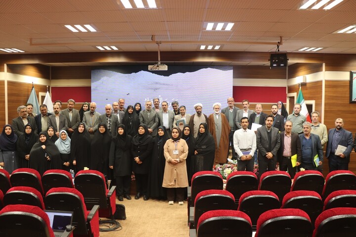 تصاویر/ آئین اختتامیه دومین همایش ملی اندیشه تمدنی از نگاه امیرالمومنین(ع)