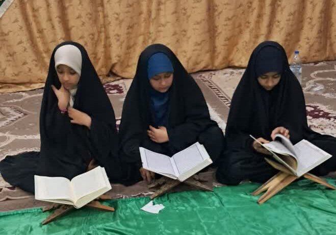 تصاویر/ محفل قرآنی دختران دوراهک در ماه مبارک رمضان