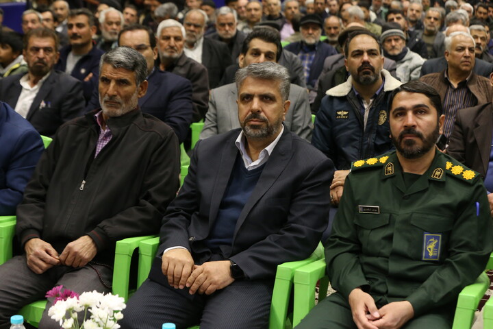 تصاویر / مراسم گرامیداشت یاد و خاطره  روز حماسه و ایثار شهر درچه اصفهان