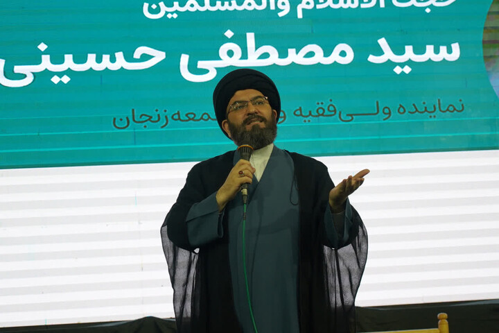 تصاویر /  برگزاری همایش طلایه‌داران تبلیغ ویژه ماه مبارک رمضان در زنجان