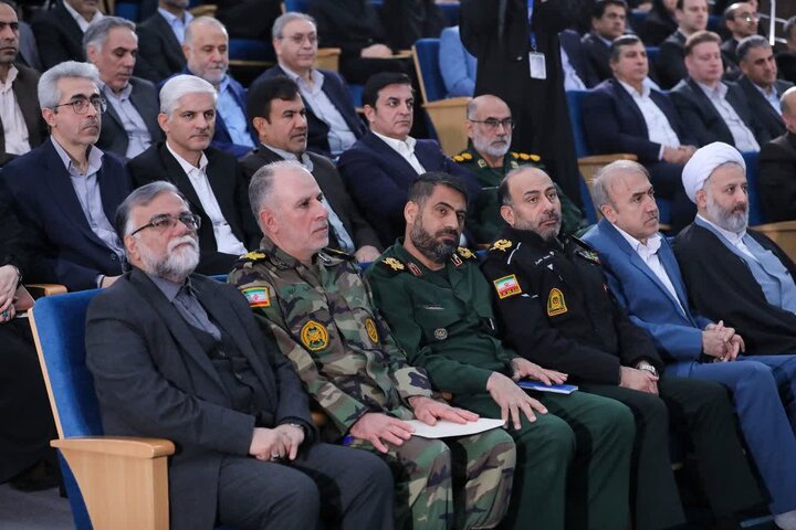 تصاویر/جلسه شورای برنامه‌ریزی و توسعه استان لرستان