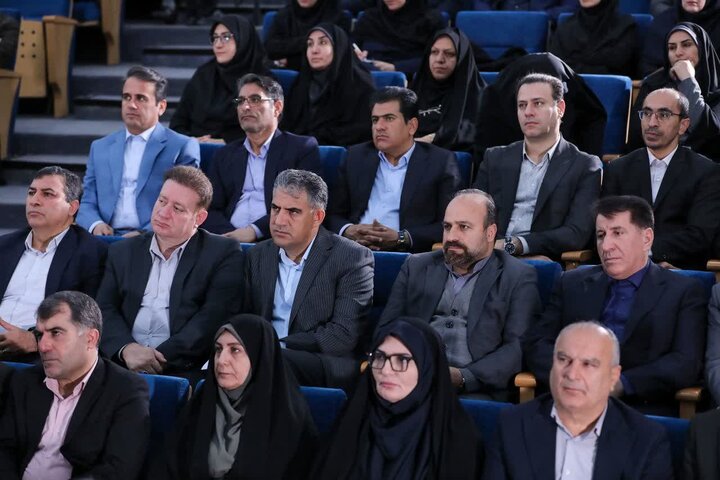 تصاویر/جلسه شورای برنامه‌ریزی و توسعه استان لرستان