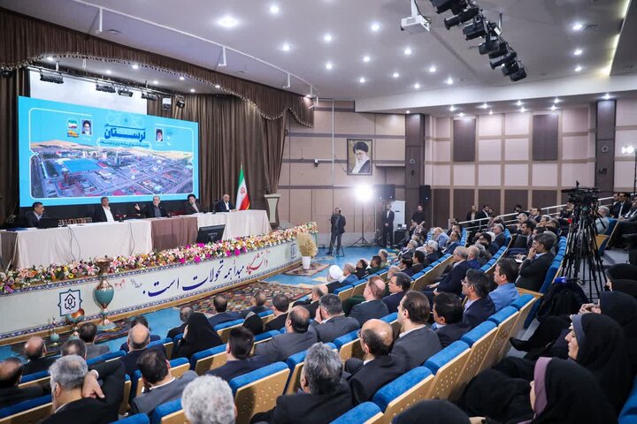 تصاویر/جلسه شورای برنامه‌ریزی و توسعه استان لرستان