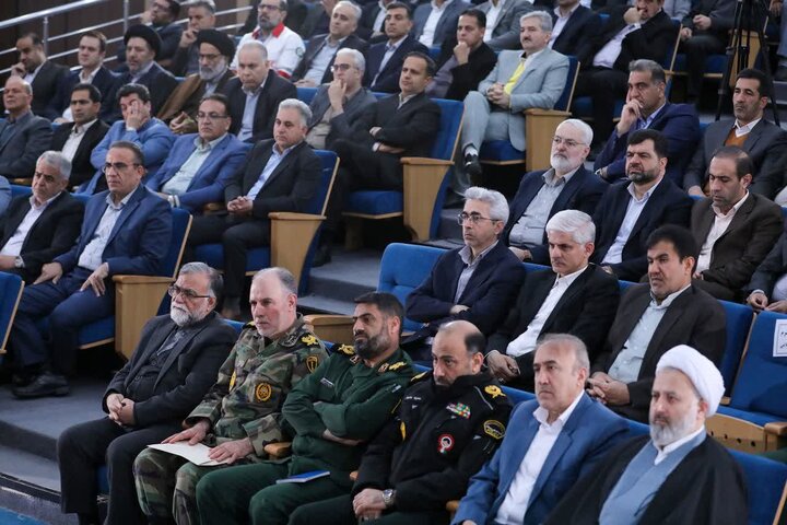 تصاویر/جلسه شورای برنامه‌ریزی و توسعه استان لرستان