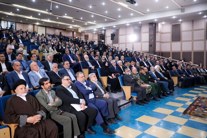 تصاویر/جلسه شورای برنامه‌ریزی و توسعه استان لرستان