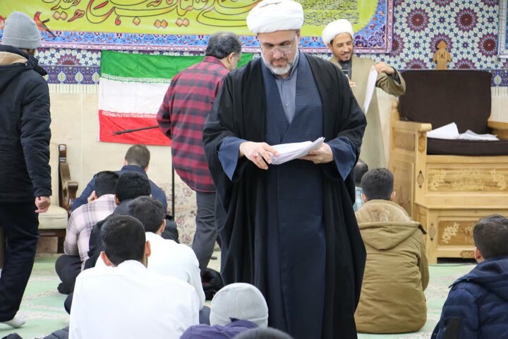 تصاویر| المپیاد علمی در حوزه علمیه اصفهان برگزار شد