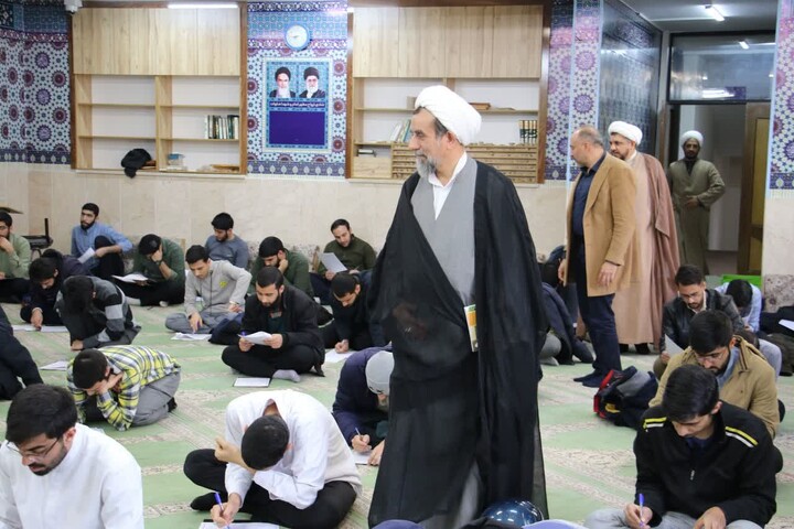 تصاویر| المپیاد علمی در حوزه علمیه اصفهان برگزار شد