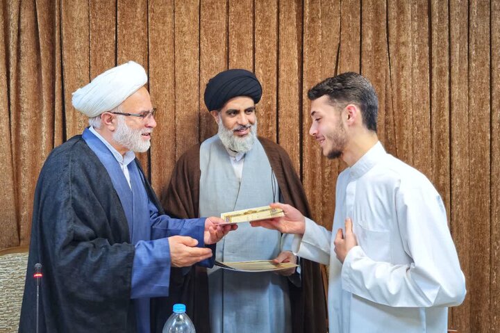 تصاویر/ نشست هم‌اندیشی و هم‌افزایی فعالان قرآنی