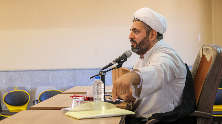 کارگاه مهارتی تبلیغی ویژه مبلّغان در قرارگاه شهید حاجی‌زاده