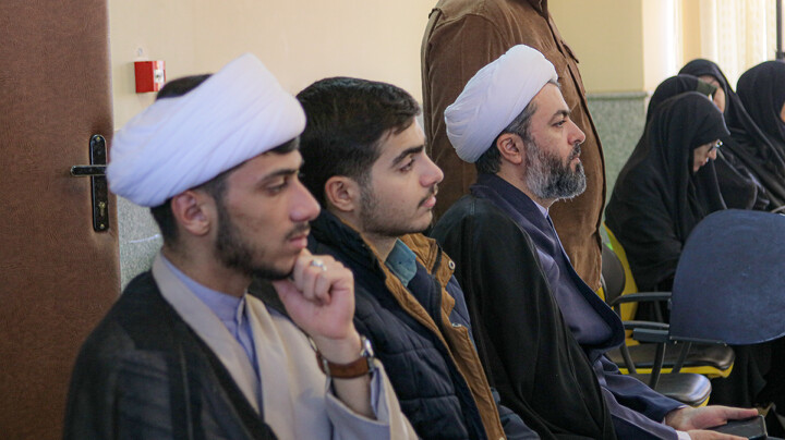 کارگاه مهارتی تبلیغی ویژه مبلّغان در قرارگاه شهید حاجی‌زاده