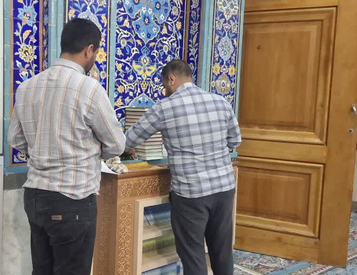 تصاویر/ غبارروبی مساجد در جزیره خارگ