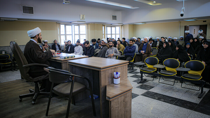 تصاویر/کارگاه مهارتی تبلیغی ویژه مبلّغان در قرارگاه شهید حاجی‌زاده