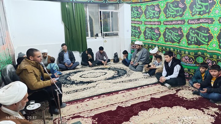 تصاویر| برگزاری مراسم قرائت مناجات شعبانیه در مدرسه علمیه امام محمد باقر علیه السلام خضری