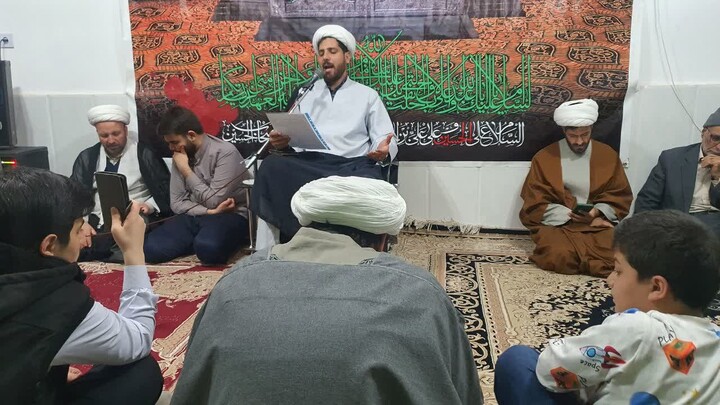 تصاویر| برگزاری مراسم قرائت مناجات شعبانیه در مدرسه علمیه امام محمد باقر علیه السلام خضری