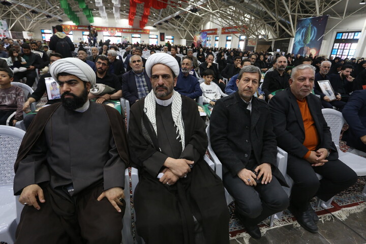 تصاویر/ مراسم گرامیداشت چهلم شهدای وطن و حافظان امنیت در اصفهان