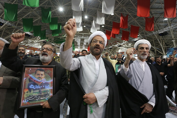 تصاویر/ مراسم گرامیداشت چهلم شهدای وطن و حافظان امنیت در اصفهان