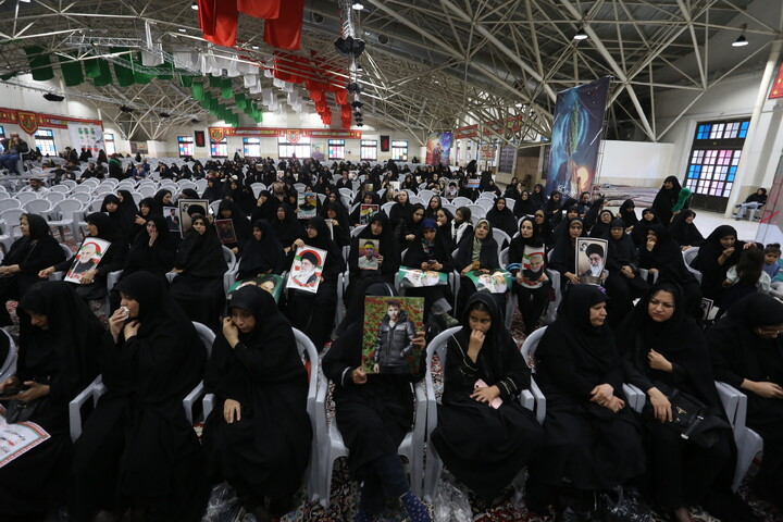 تصاویر/ مراسم گرامیداشت چهلم شهدای وطن و حافظان امنیت در اصفهان