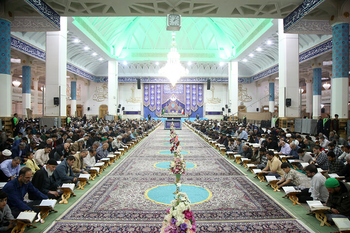 آئین باشکوه ترتیل‌خوانی حرم حضرت معصومه(س) در نخستین روز ماه رمضان