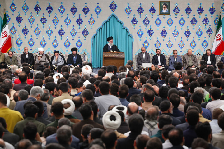 تصاویر/ محفل انس با قرآن کریم با حضور رهبر انقلاب اسلامی