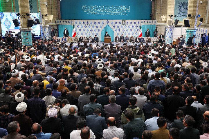 تصاویر/ محفل انس با قرآن کریم با حضور رهبر انقلاب اسلامی