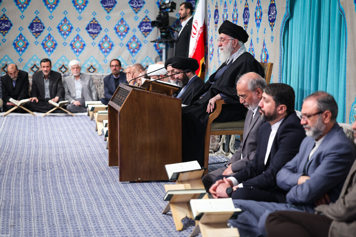 تصاویر/ محفل انس با قرآن کریم با حضور رهبر انقلاب اسلامی
