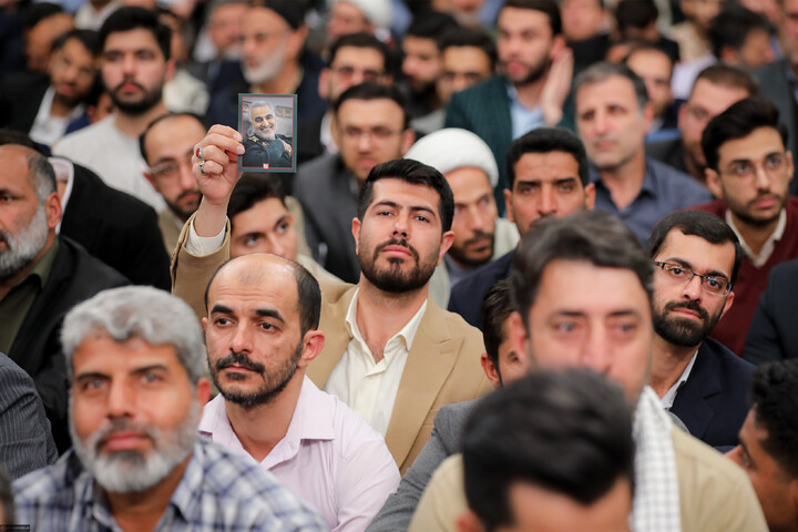 تصاویر/ محفل انس با قرآن کریم با حضور رهبر انقلاب اسلامی