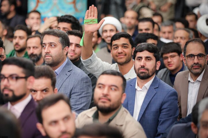 محفل الأنس بـ«القرآن الكريم» بحضور الإمام الخامنئي