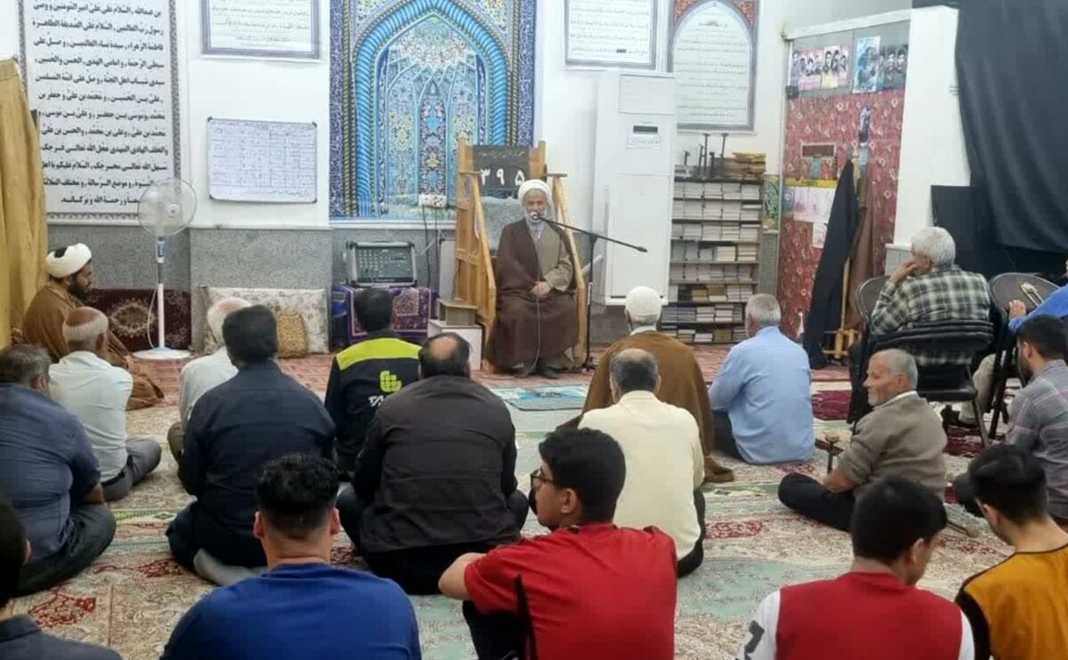 رونق مساجد، ضامن اتحاد و آرامش جامعه اسلامی است