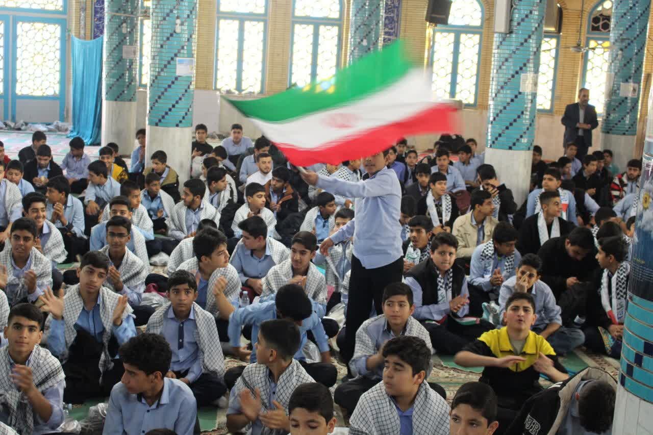 فیلم| جشن تکلیف دانش آموزان شهرستان جیرفت