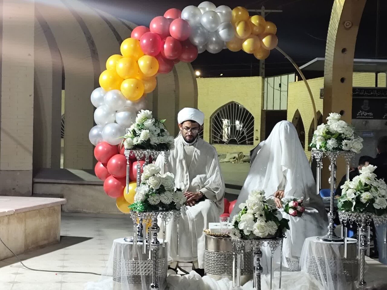 زنان باایمان محور آرامش و سکینه در کانون خانواده هستند+عکس