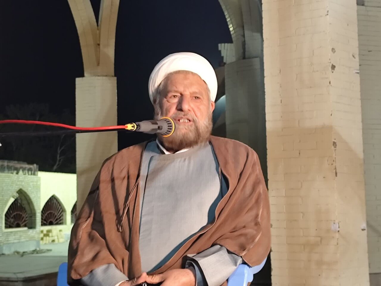 زنان باایمان محور آرامش و سکینه در کانون خانواده هستند+عکس