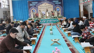 تصاویر/ اولین روز از جزء خوانی قرآن کریم در شاهین دژ
