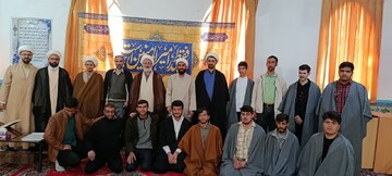 تصاویر/ مراسم عبا گذاری هفت نفر از طلاب مدرسه علمیه دهاقان