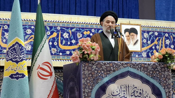 بیانات حکیمانه و پدرانه رهبری التیام‌بخش زخم‌های انقلاب است