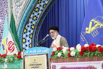 دشمن را با رسیدگی به معیشت مردم، ناامید می‌کنیم/ شرط شکست دشمن، توجه مسئولان به معیشت مردم است