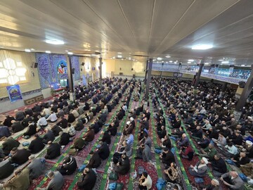 تصاویر / اقامه نماز جمعه در مصلی های استان همدان