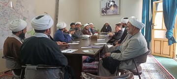 بررسی مسائل آموزشی و نخبگانی در نشست مدیران آموزش حوزه‌ علمیه استان همدان