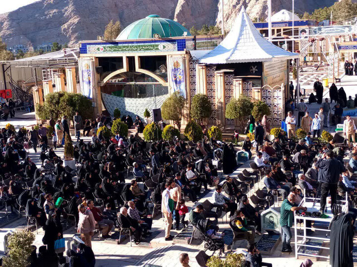 مراسم چهلمین روز شهادت احد زرنگی‌پور در گلزار شهدای کرمان