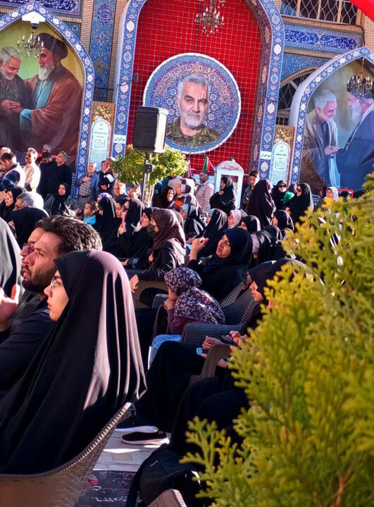 مراسم چهلمین روز شهادت احد زرنگی‌پور در گلزار شهدای کرمان