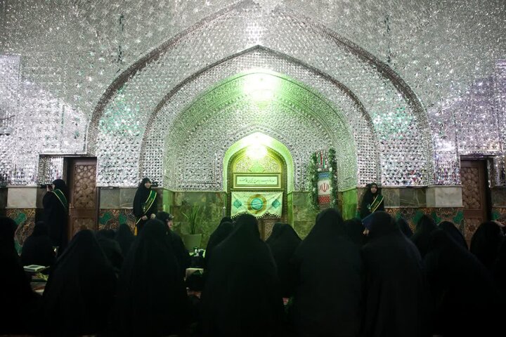 تصاویر/ آیین غبارروبی مضجع شریف و نورانی امامزاده صالح(ع)