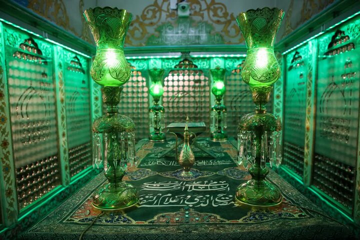 تصاویر/ آیین غبارروبی مضجع شریف و نورانی امامزاده صالح(ع)