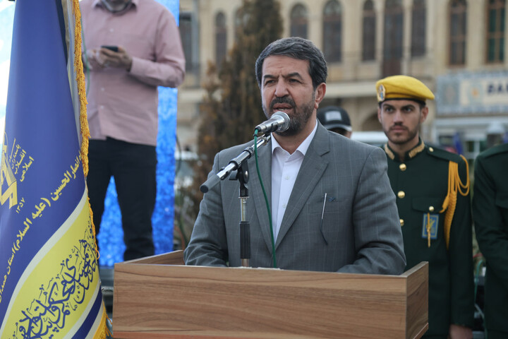 تصاویر / محفل انس با قرآن کریم در میدان امام خمینی(ره) همدان