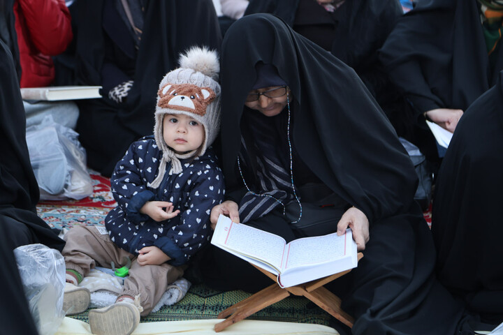 تصاویر / محفل انس با قرآن کریم در میدان امام خمینی(ره) همدان