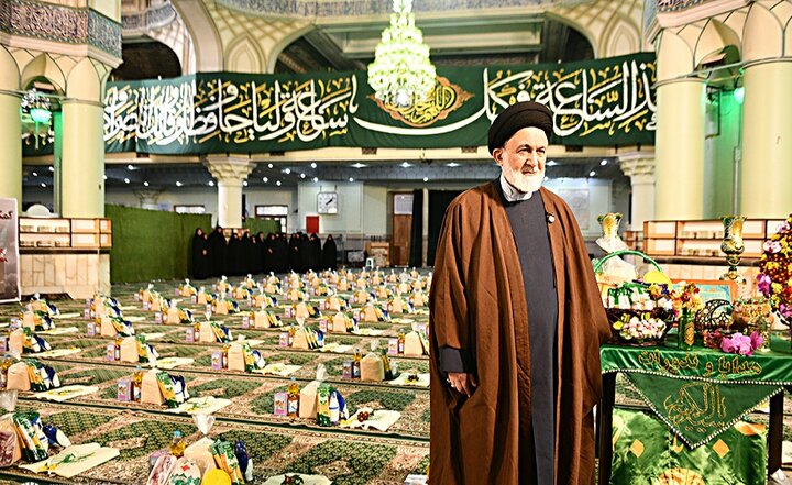 تصاویر/ طرح همدلی و مواسات مؤمنانه در حرم حضرت عبدالعظیم(ع)